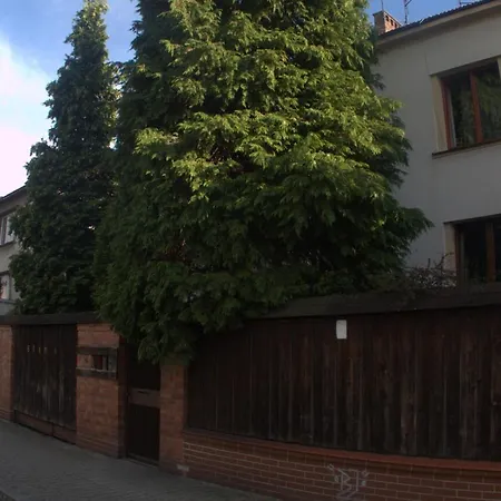 Comfort Garden View Apartment Krakau Exterior foto